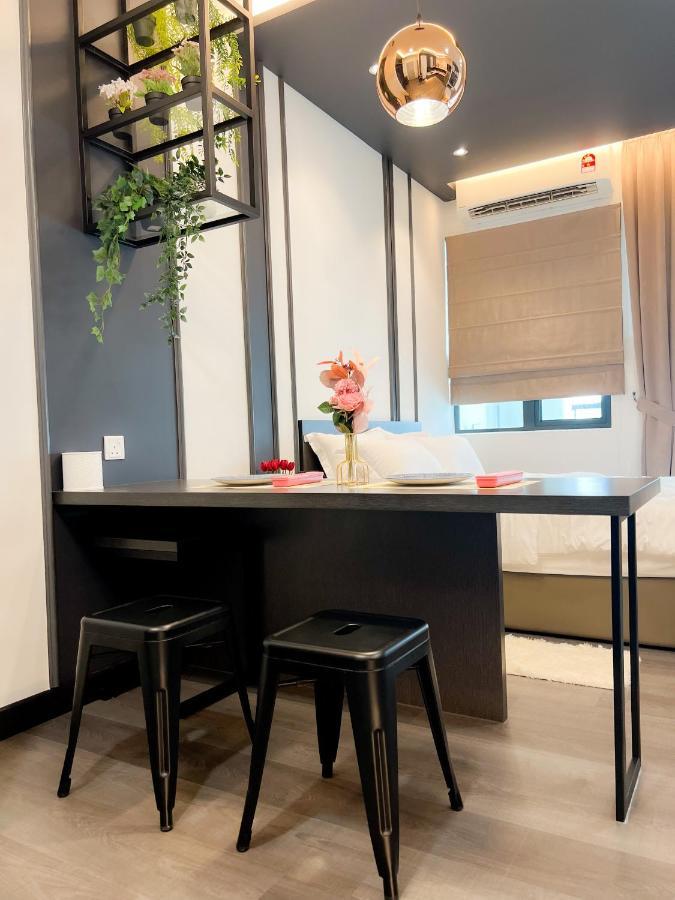 Aurora Vista Homestay Bangi At Vista Bangi With Wifi Netflix Gym Sauna Coway Swimming Pool-River View 까장 외부 사진